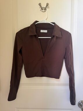 Babaton Chocolate Brown Collared V-Neck Long Sleeve Top
